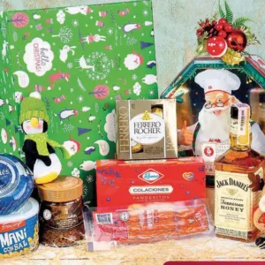 Ancheta navideña de $270.000 con whisky Jack Daniel's Tennessee Honey, Ferrero Rocher, colaciones Ramo, queso holandés Celebración y café Juan Valdez