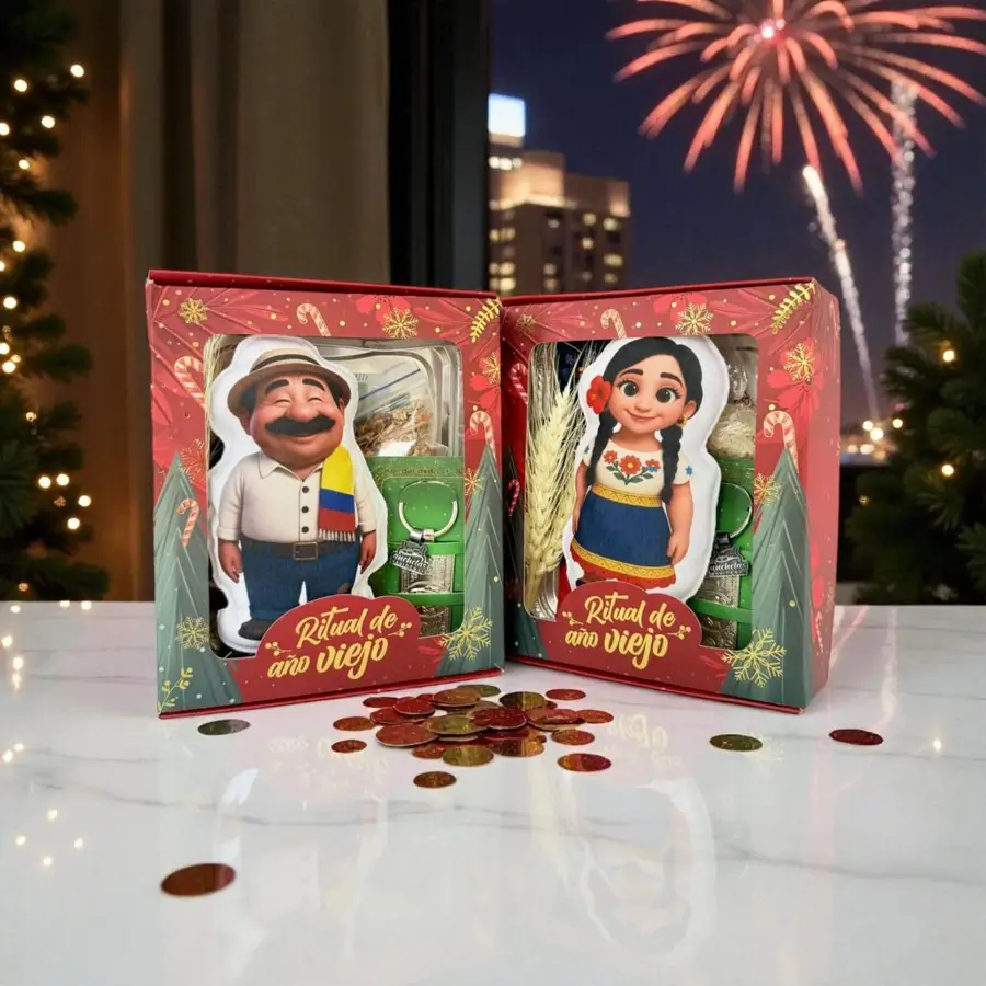 Cajas Ritual de Año Viejo la noche del 31 de diciembre con fuegos artificiales al fondo